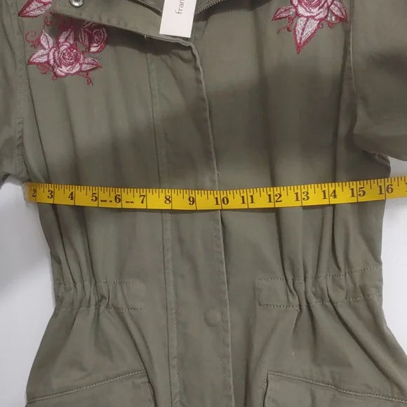 Francesca’s Military Style Olive Green Jacket - Picture 14 of 15